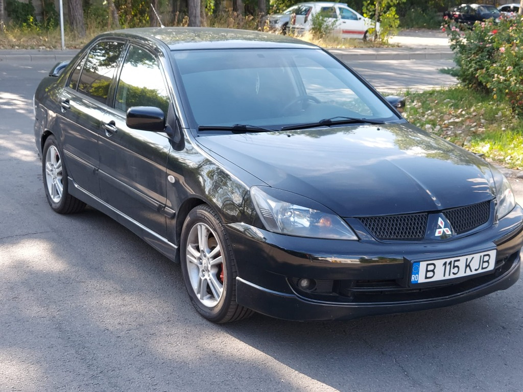 Lumini de zi Mitsubishi Lancer 2006 berlina 2.0 i