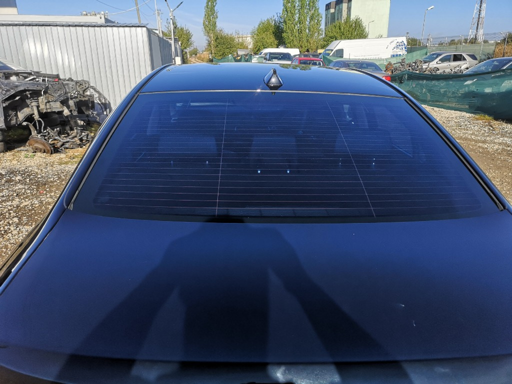 Luneta bmw seria 730d f01