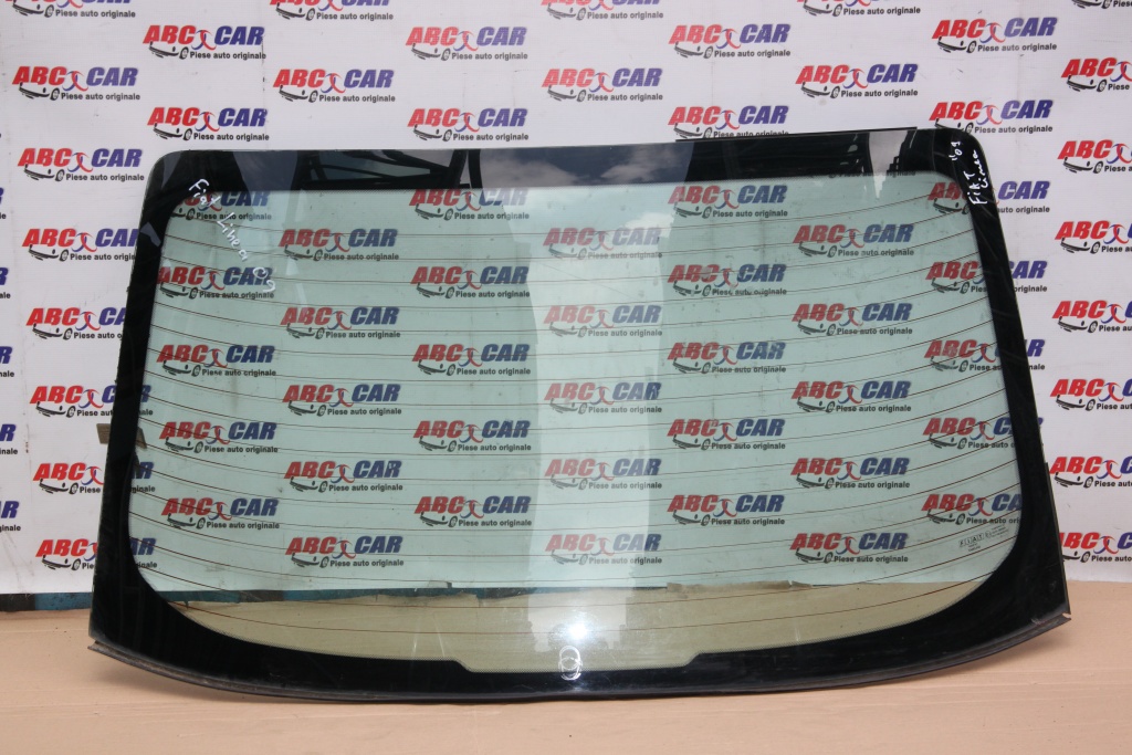Luneta Fiat Linea model 2009