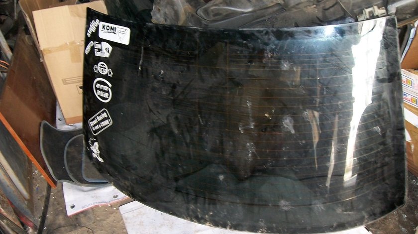 Luneta geam spate bmw e36 sedan