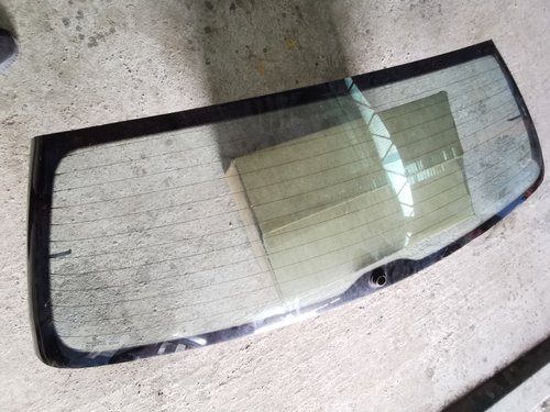 Luneta haion VW Polo 9N geam portbagaj