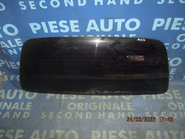 Luneta Mercedes E220 S210 2003; Combi