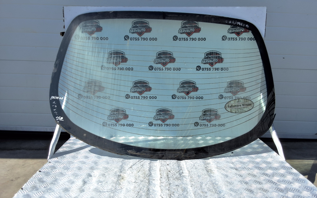 Luneta Nissan Primera (2002-2006) [P12] 1.6 Motorina 2002, -