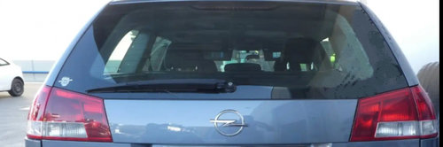 Luneta Opel Vectra C [2002 - 2005] GTS hatchback