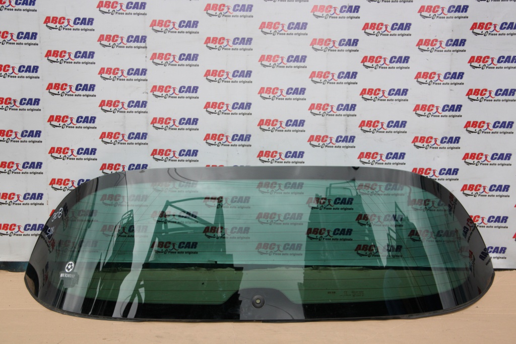 Luneta Peugeot 308 SW model 2010