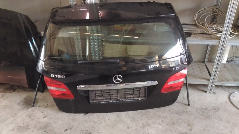 Luntea spate Mercedes B class W246
