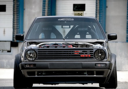 Lupul in blana de oaie: VW Golf II VR6