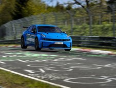 Lynk&Co 03 Cyan la Nurburgring