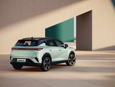 Lynk & Co 06 EM-P