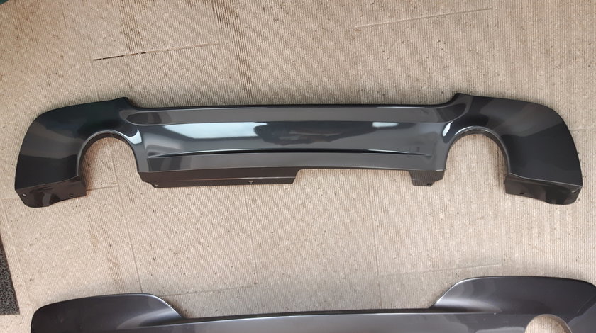 M-Paket Prelungire Spoiler Bara spate BMW 335 E92 E93 2008