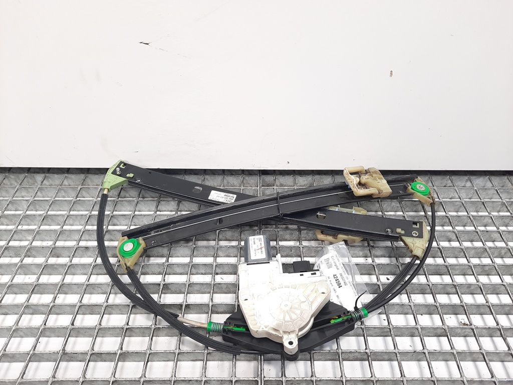 Macara cu motoras dreapta fata, Audi A4 Avant (8K5, B8) [Fabr 2008-2015] 8K0837462 (id:424594)