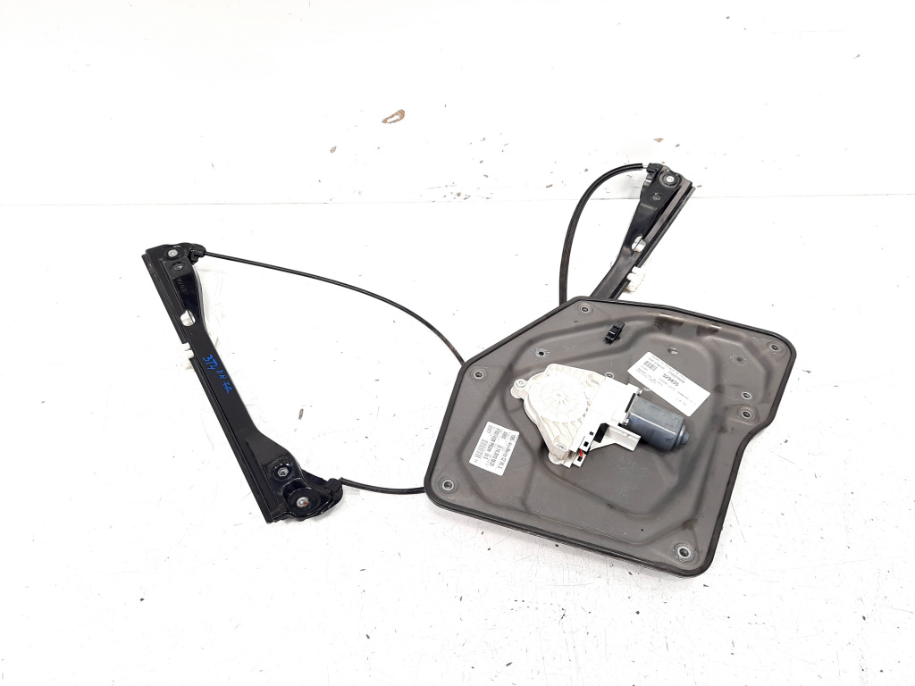 Macara cu motoras dreapta fata, cod 3T0837402B, Skoda Superb II (3T4) (id:529435)