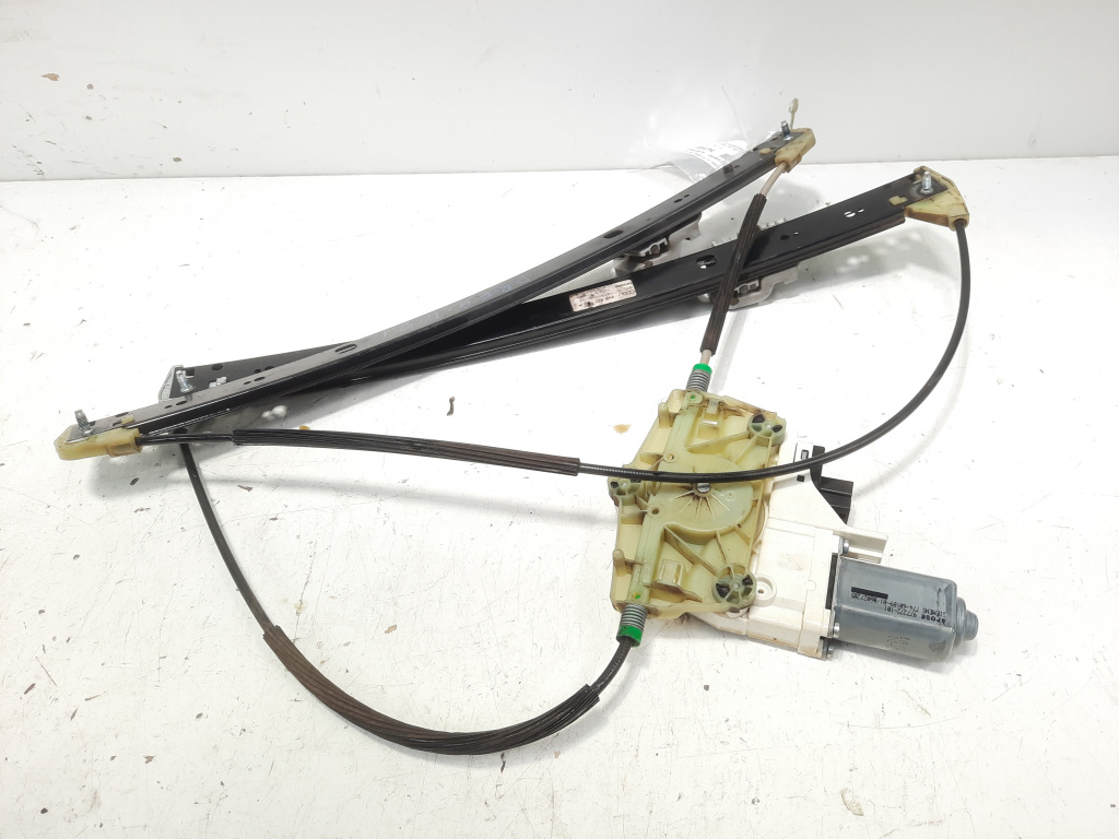 Macara cu motoras dreapta fata, cod 4L0837462A, Audi Q7 (4LB) (id:547640)