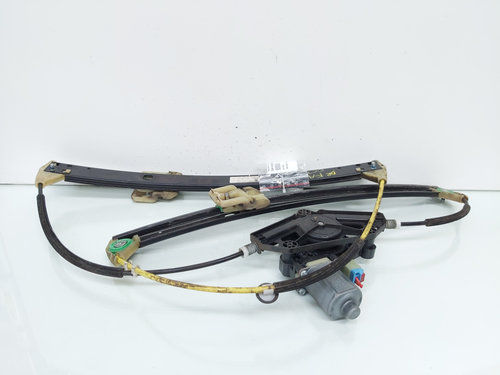 Macara cu motoras dreapta fata, cod 5E0837462, Skoda Octavia 3 Combi (5E5) (id:661396)