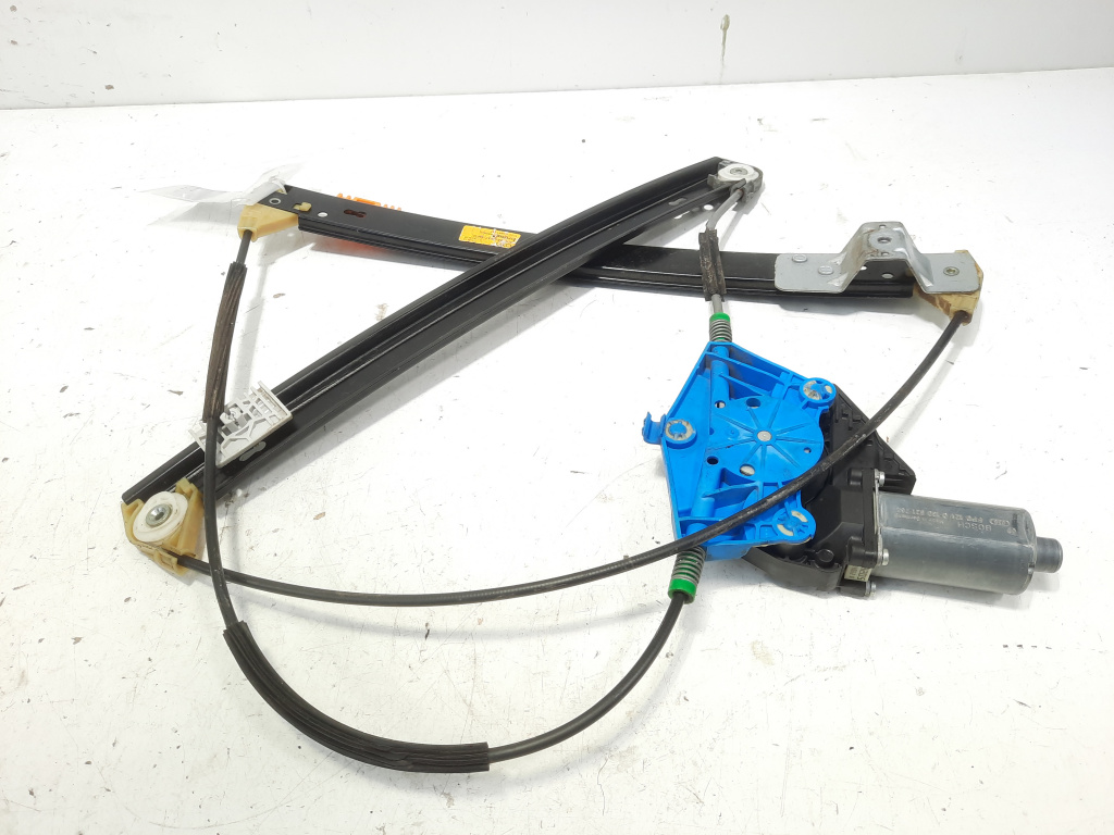 Macara cu motoras dreapta fata, cod 8E0837462C, Seat Exeo (3R2) (id:548040)