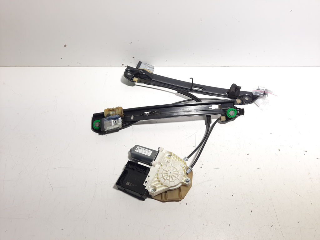 Macara cu motoras dreapta fata, Seat Leon (1P1) (id:502841)