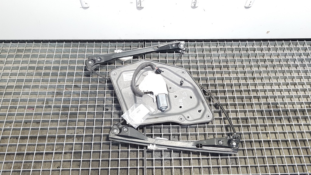 Macara cu motoras dreapta fata, Skoda Superb II (3T4) 3T0837402B (id:390719)
