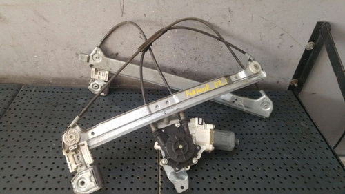 Macara cu motoras dreapta fata smart forfour 454 0130822207