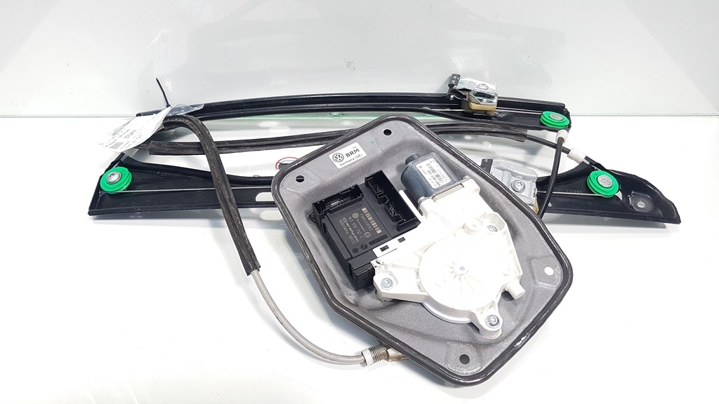 Macara cu motoras dreapta fata, Vw Golf 5 Plus (5M1) cod 5M1837402 (id:375452)