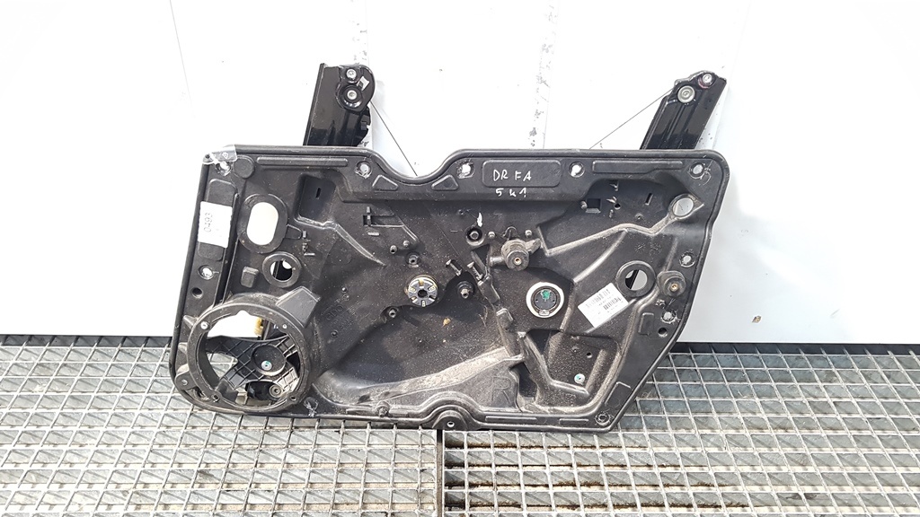 Macara cu motoras dreapta fata, Vw Golf 6 (5K1) cod 5K0837756H (id:382282)
