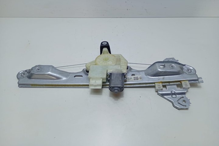 Macara cu motoras dreapta spate 827203827R Renault Kadjar [2015 - 2018]