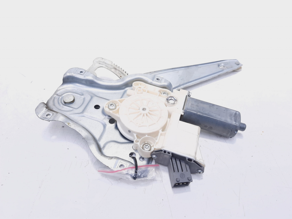 Macara cu motoras dreapta spate, Toyota Avensis II (T25) (id:494182)