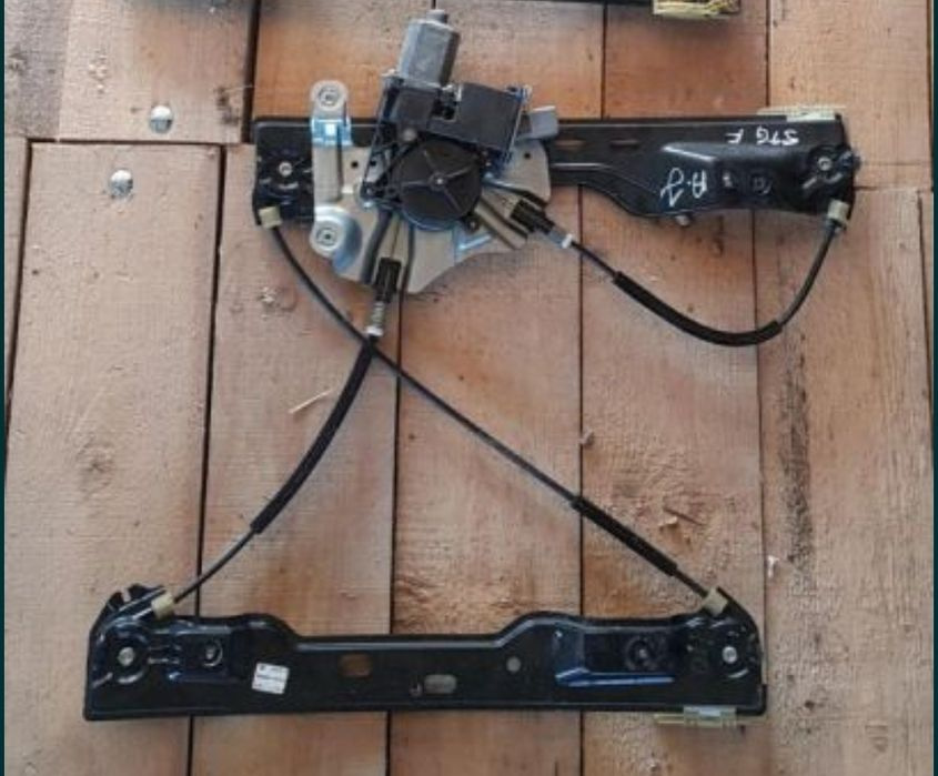 Macara cu motoras geam electric stanga fata Opel Astra J