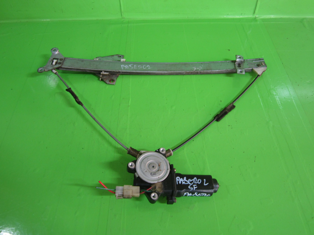 MACARA CU MOTORAS GEAM USA STANGA FATA MITSUBISHI PAJERO 2 4x4 FAB. 1991 - 1999 ⭐⭐⭐⭐⭐