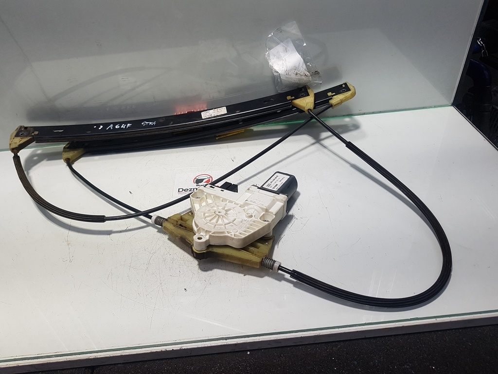 Macara cu motoras stanga fata, Audi A6 (4F2, C6) 4F0837461A (id:383657)