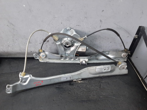 Macara cu motoras stanga fata renault clio 3 br0 1 cr0 1 400860f 8200291145j 981282103