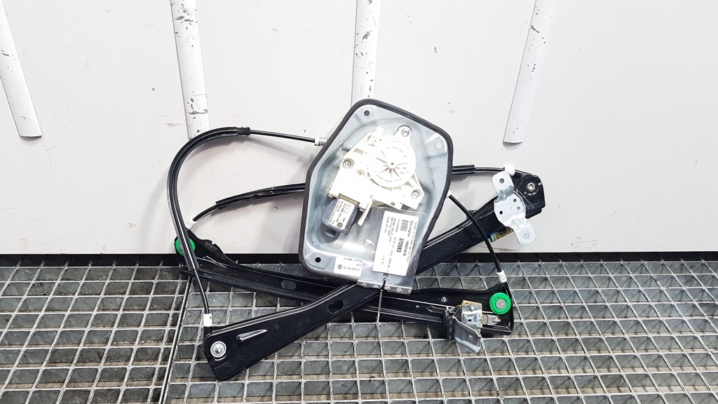 Macara cu motoras stanga fata, Vw Jetta 3 (1K2) cod 1K5837461B (id:372083)