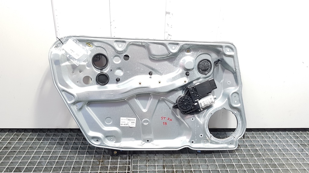 Macara cu motoras stanga fata, Vw Passat (3B3) cod 3B4837651LD (id:374474)