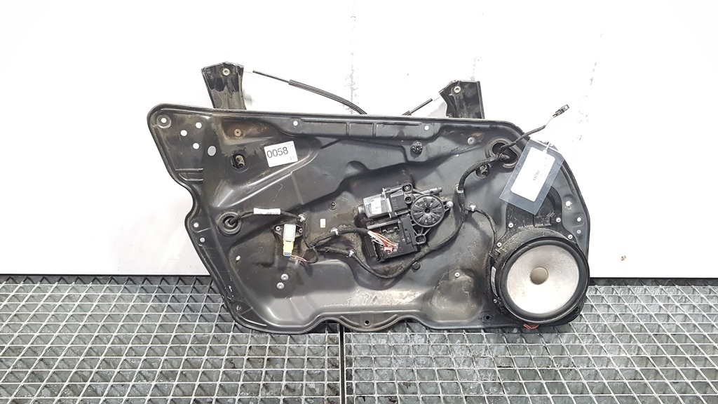 Macara cu motoras stanga fata, Vw Passat Variant (365), 3AA837755