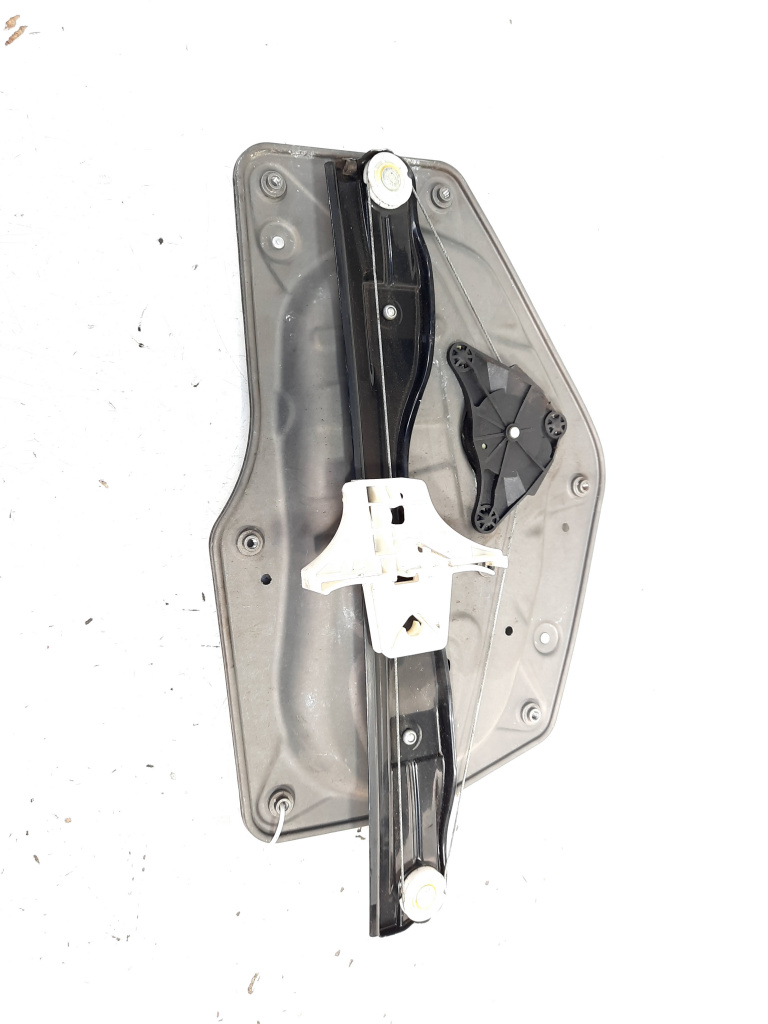 Macara cu motoras stanga spate, cod 3T5839401, Skoda Superb II (3T4) (id:538358)