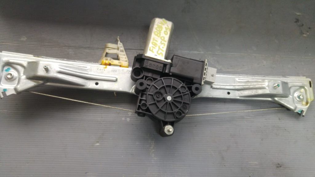 Macara cu motoras stanga spate fiat bravo 2 dupa 2006 51827396