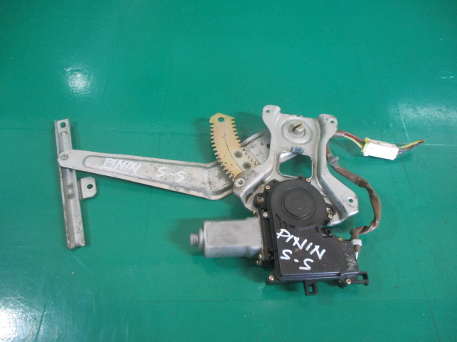 MACARA CU MOTORAS STANGA SPATE MITSUBISHI PAJERO PININ FAB 1999 - 2007 ⭐⭐⭐⭐⭐