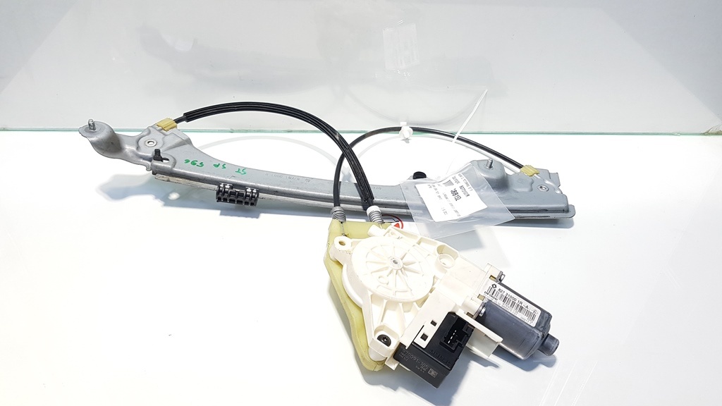Macara cu motoras stanga spate, Renault Laguna 3, cod 827310001R (id:388152)