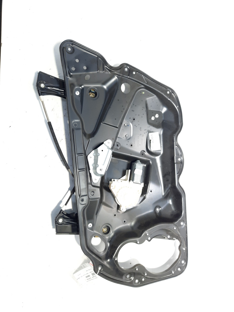 Macara cu motoras usa dreapta fata, cod 3C1837756L, VW Passat Variant (3C5) (id:566434)