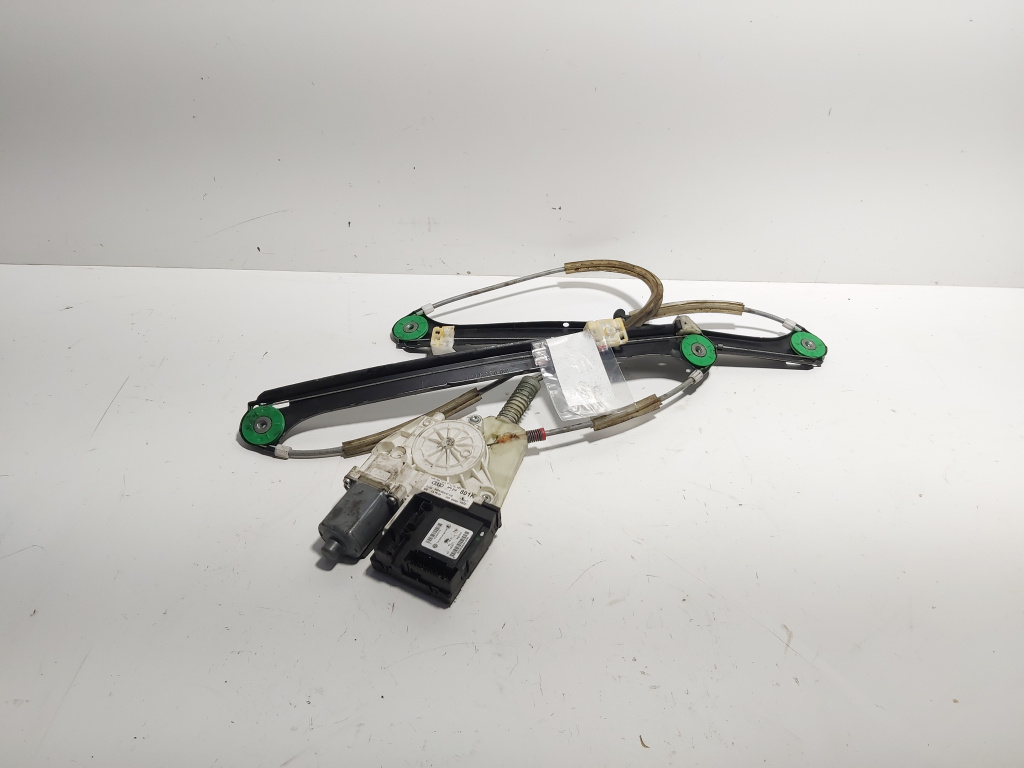 Macara cu motoras usa dreapta fata, cod 8P0959801K, Audi A3 (8P1) (id:682023)