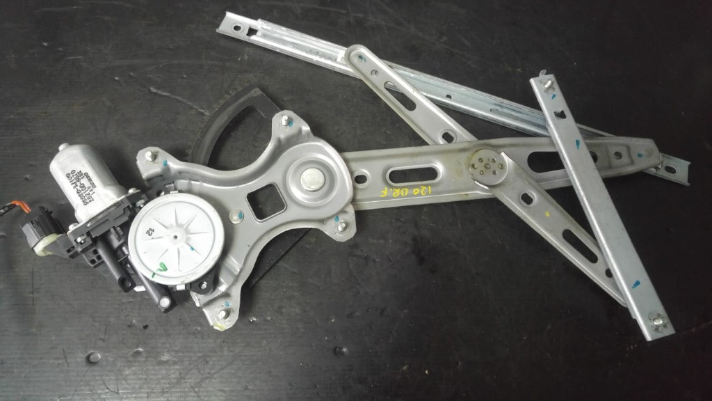 Macara cu motoras usa dreapta fata hyundai i20 98820-1j100