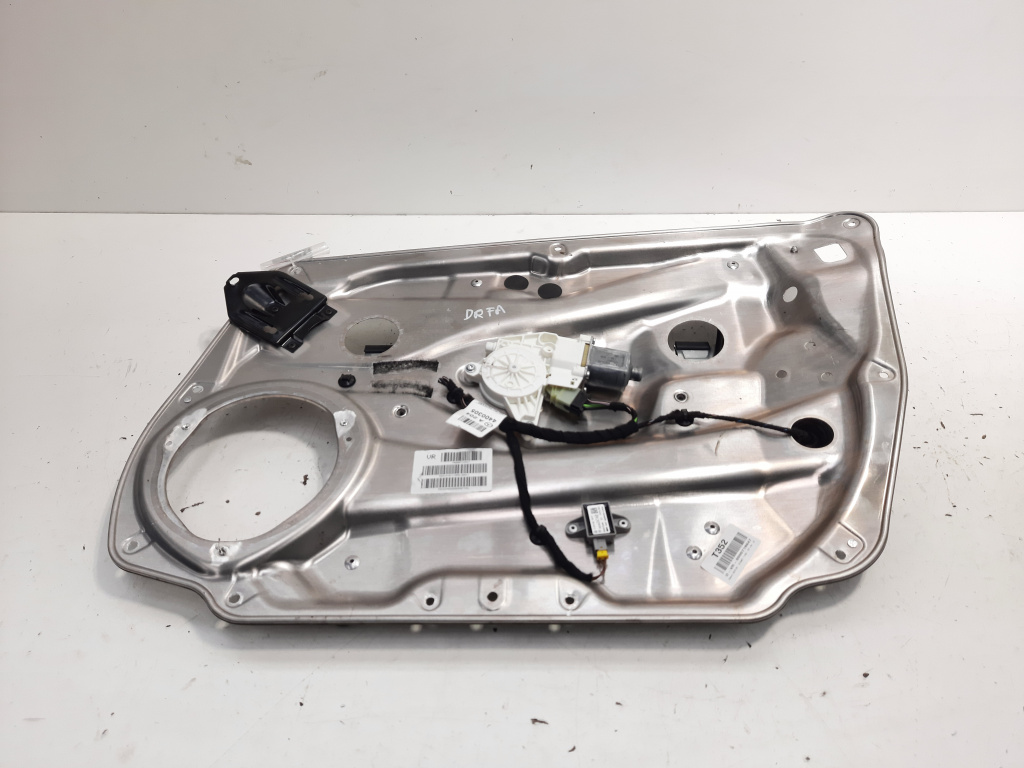 Macara cu motoras usa dreapta fata, Mercedes Clasa C T-Model (S204) (idi:600308)