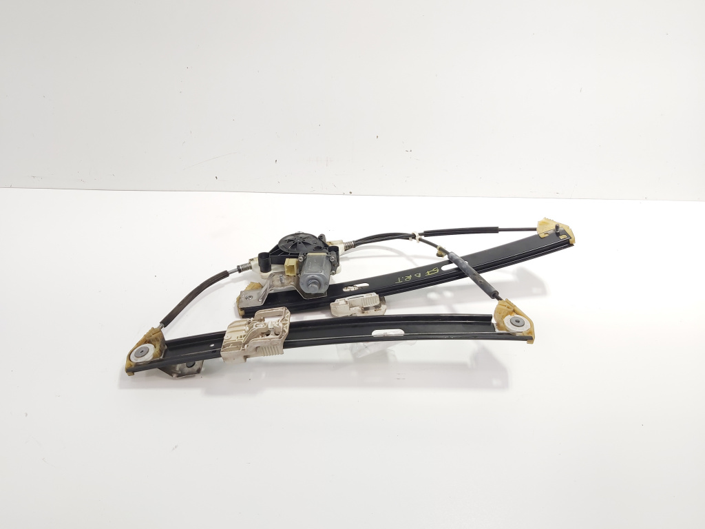 Macara cu motoras usa dreapta fata, Seat Leon (5F1) (id:700230)
