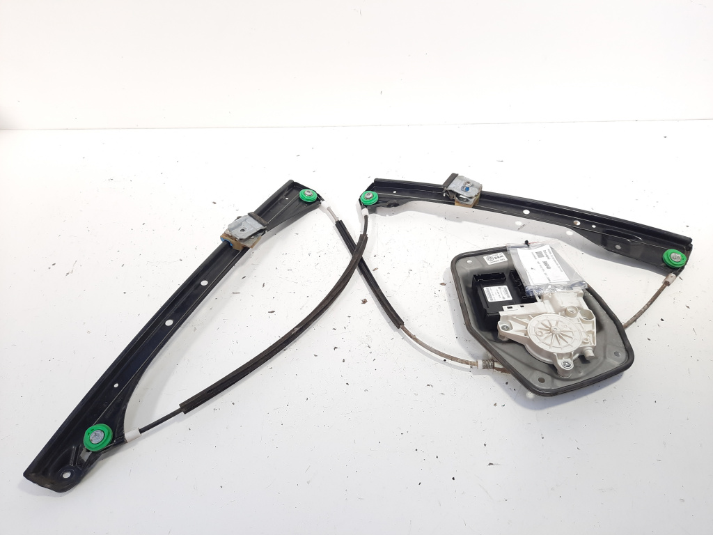Macara cu motoras usa dreapta fata, Vw Golf 5 Plus (5M1) (id:586040)