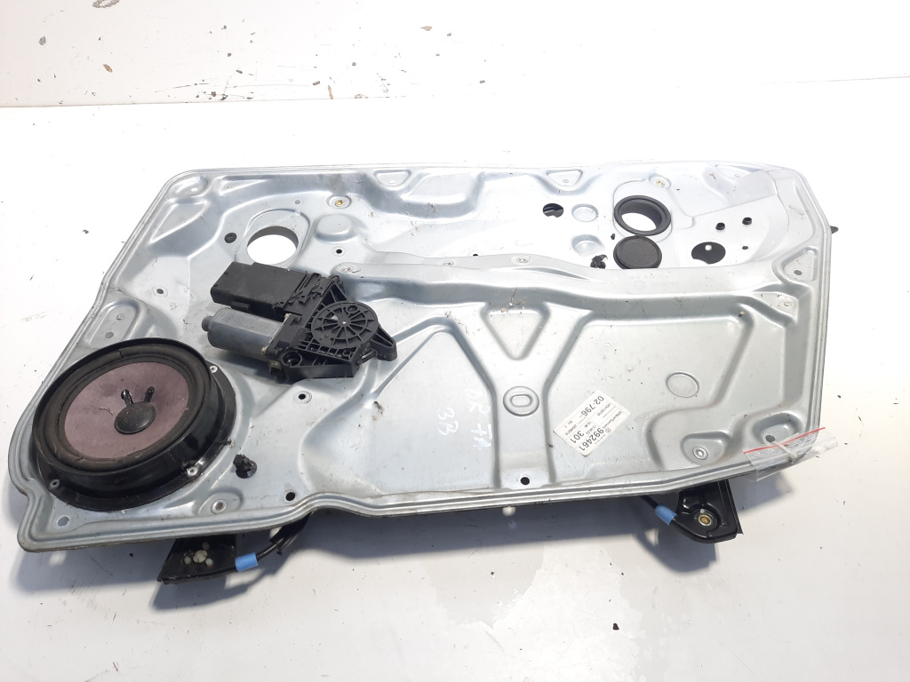 Macara cu motoras usa dreapta fata, Vw Passat (3B3) (id:570482)