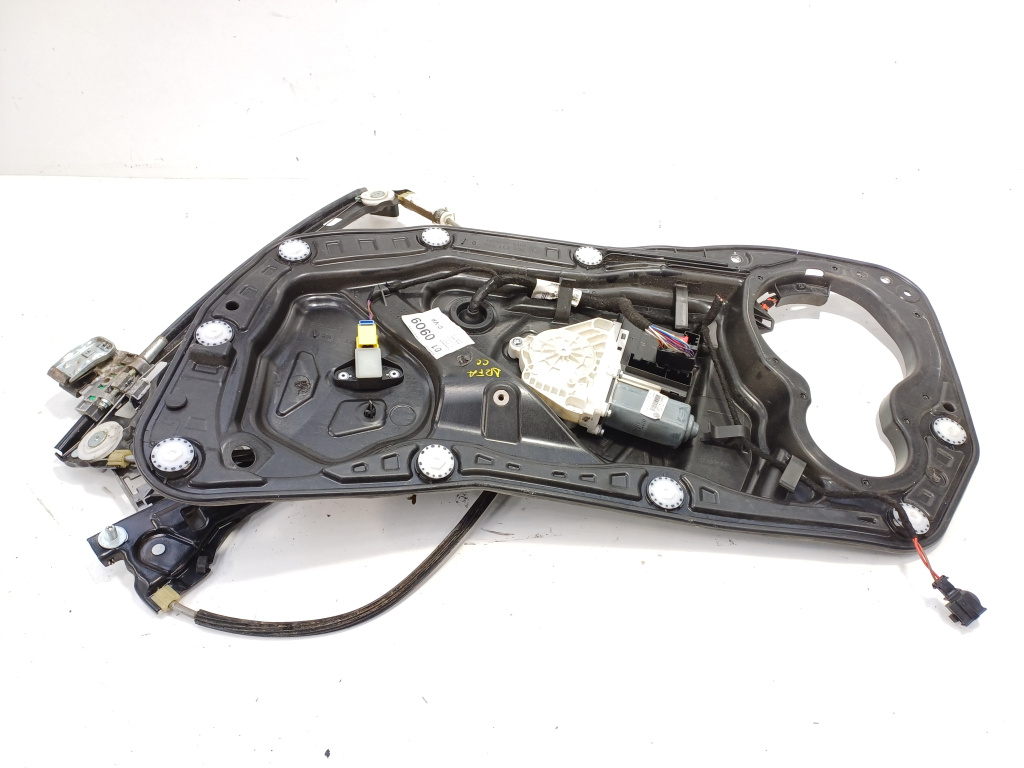 Macara cu motoras usa dreapta fata, VW Passat CC (357) (id:642371)