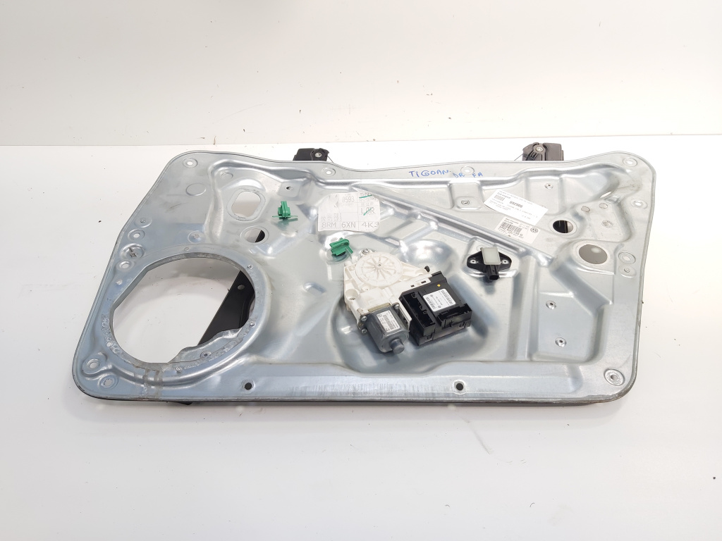Macara cu motoras usa dreapta fata, Vw Tiguan (5N) (id:692906)