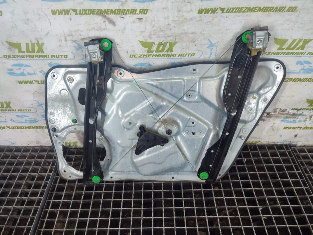 Macara cu motoras usa stanga fata 5N1837729 Volkswagen VW Tiguan 5N [2007 - 2011] 2.0 tdi CBAB