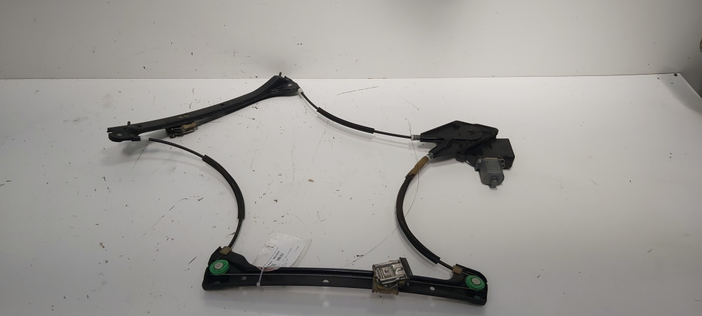 Macara cu motoras usa stanga fata, cod 6R0959801K, VW Polo (6R) (id:690162)