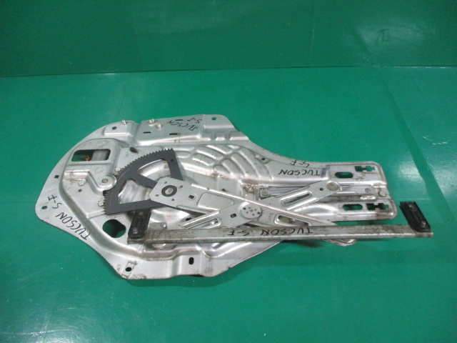 MACARA CU MOTORAS USA STANGA FATA HYUNDAI TUCSON FAB. 2004 - 2010 ⭐⭐⭐⭐⭐
