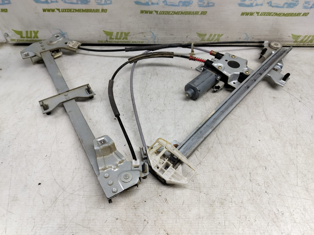 Macara dreapta fata 0130821762 Peugeot Partner [facelift] [2002 - 2012] 1.9 d DW8B